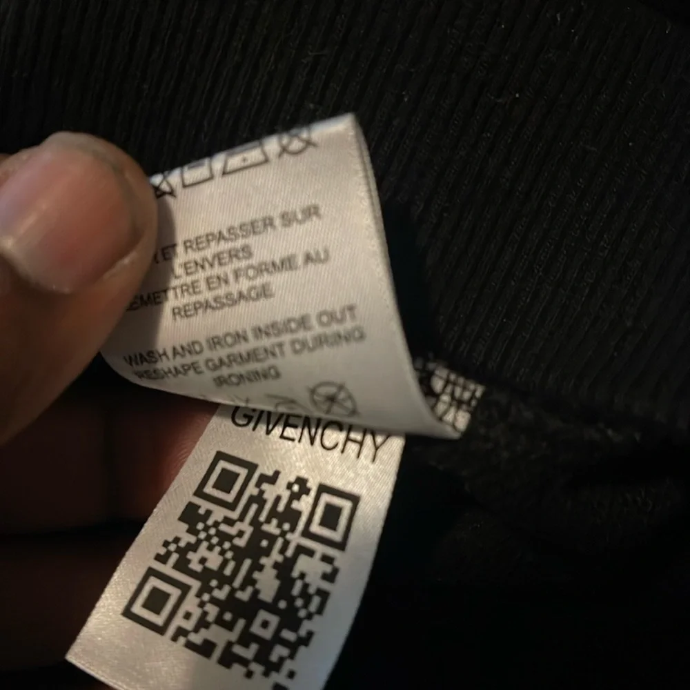Givenchy Men’s Black Logo Pullover Sweatshirt